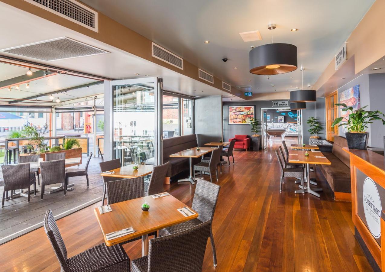 ניוקסטל Clarendon Hotel מראה חיצוני תמונה