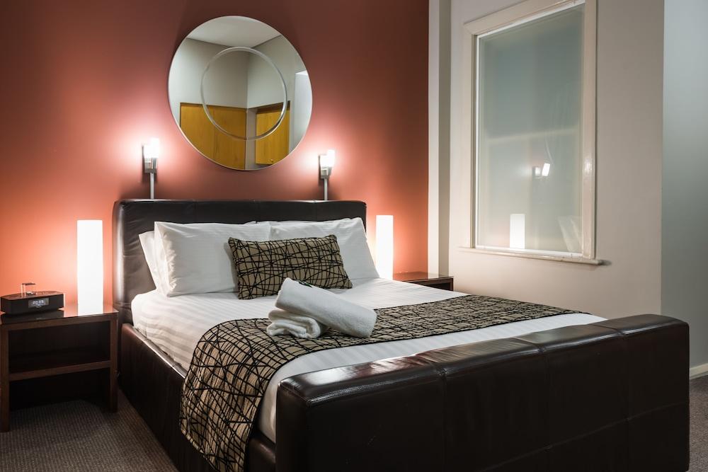 ניוקסטל Clarendon Hotel מראה חיצוני תמונה
