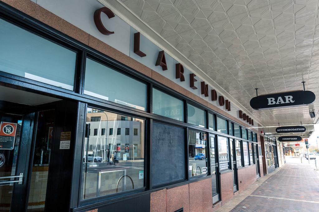 ניוקסטל Clarendon Hotel מראה חיצוני תמונה