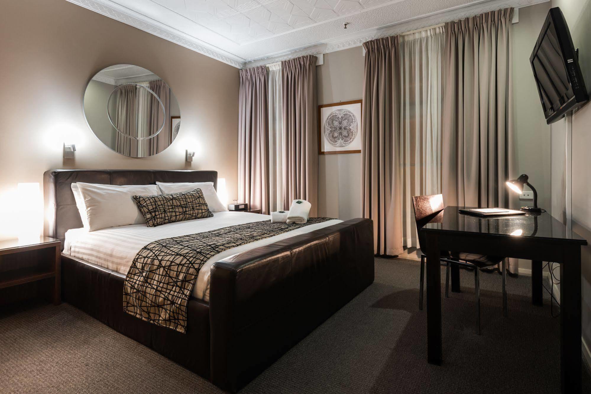 ניוקסטל Clarendon Hotel מראה חיצוני תמונה